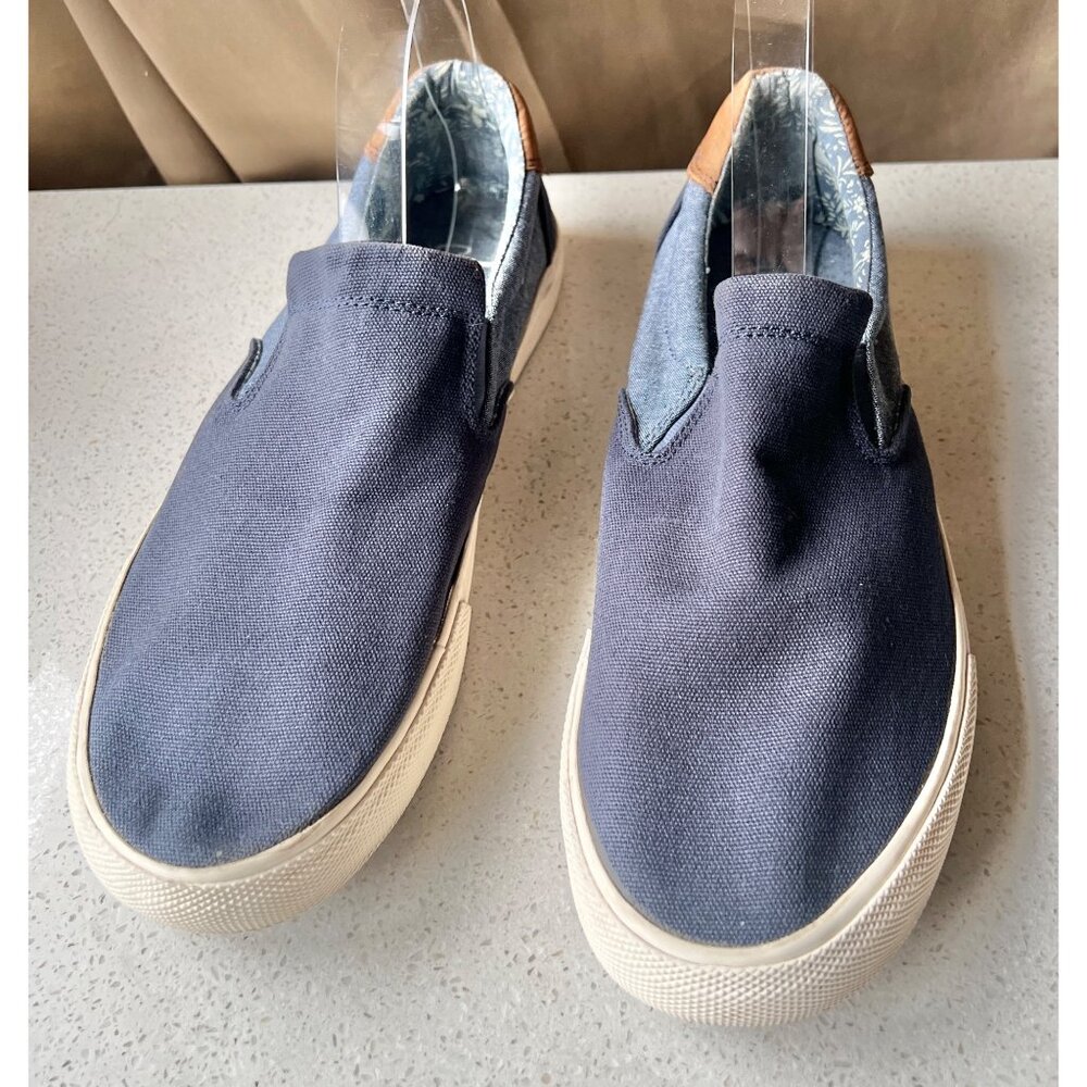 Crevo Mens Baldwin Slip On Sneakers Size 10.5 Denim Blue & Tan Canvas Shoes - Picture 3 of 9